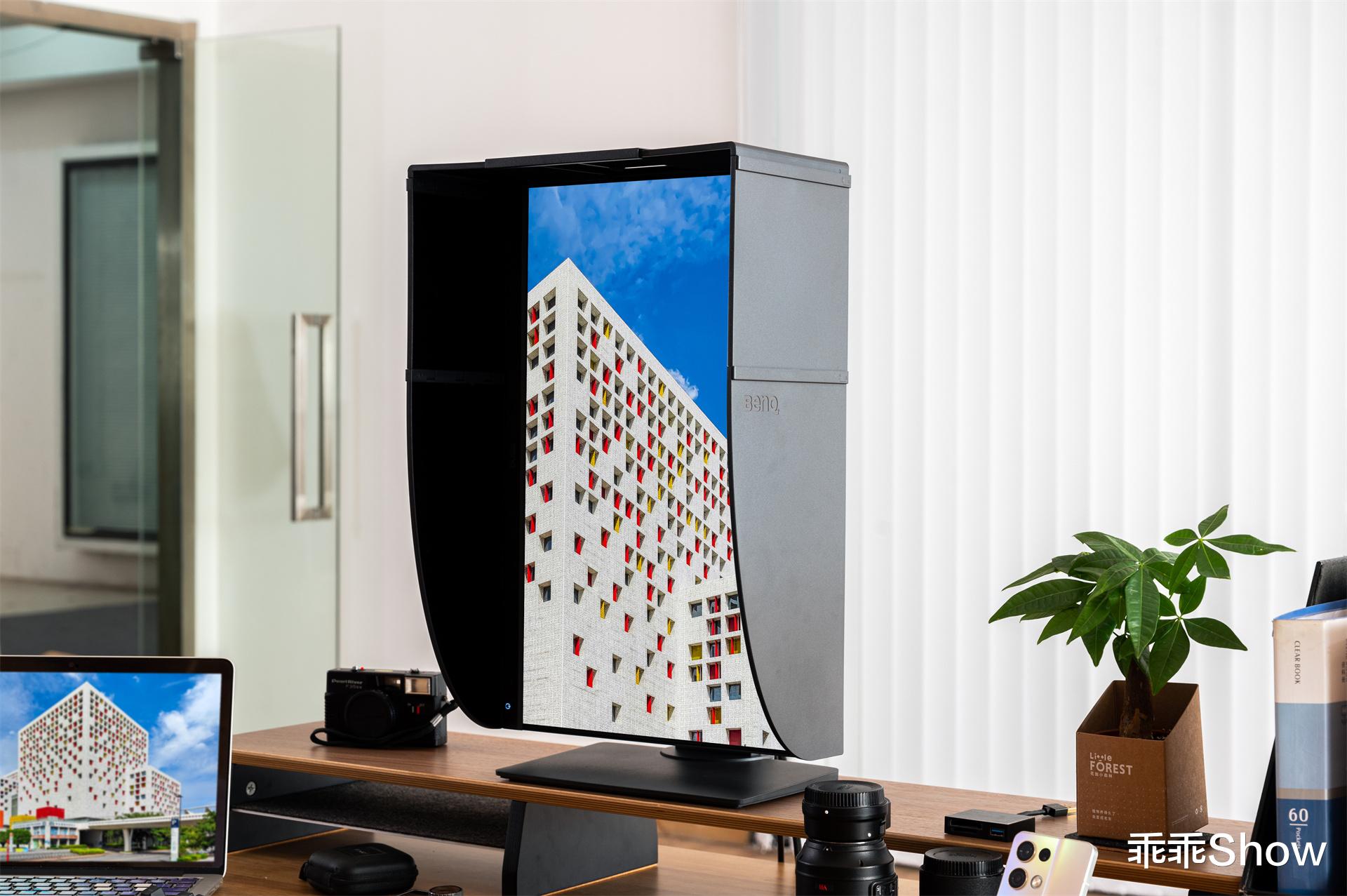 显示器|不懂就问:专业级显示器对摄影师有这么重要吗?