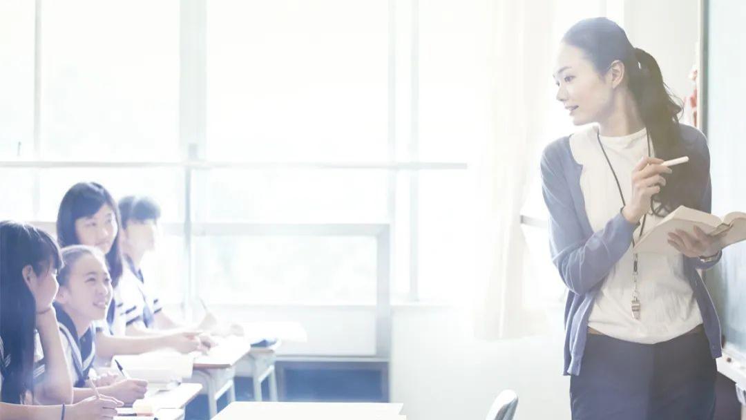 教师|涌进中小学的名校毕业生