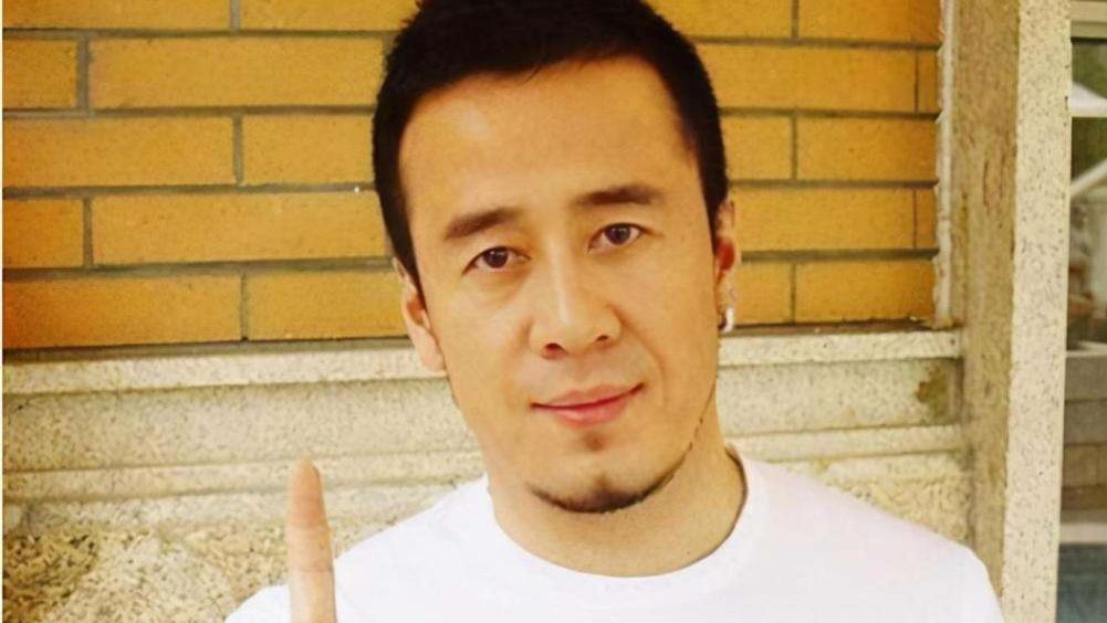 杨坤|杨坤太痴情！20年后再次写歌怀念初恋，对方离世令他看破红尘