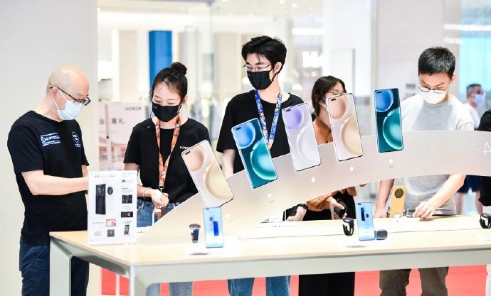 OPPO|我想问一下大家，现在买手机还会考虑去线下吗？