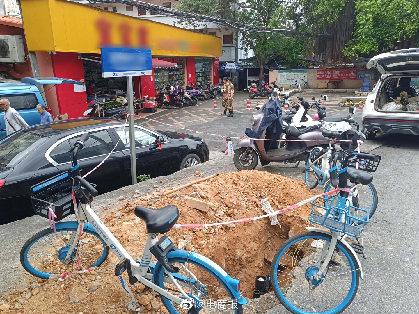 谁教你们这么用共享单车的？