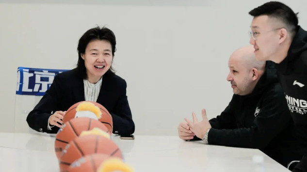 男篮|正式官宣第4外援！秦晓雯再下杀招，直言目标3年之内夺冠