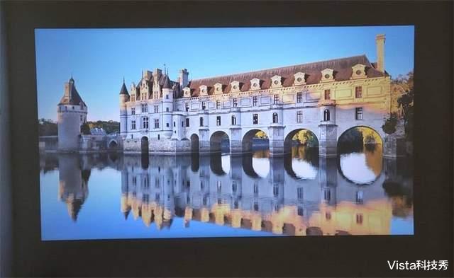 苹果|随时随地追剧看大片-泰捷WEBOX T1S投影仪开箱体验