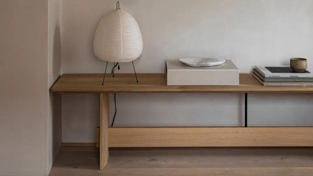 真正的“穷装风”，90后小伙的家看似家徒四壁，却越看越让人喜欢