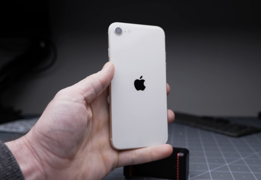 小米科技|只用了一个月iPhoneSE3，还是觉得小米12好用，机主心里话不吐不快