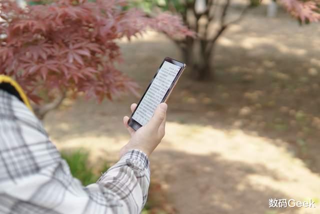 摄像头|墨案迷你阅Plus：比kindle好用，迷你尺寸易携带，APP资源更丰富