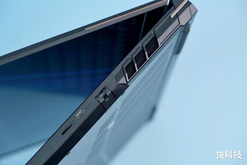 大屏|万元游戏本也有性价比!七彩虹将星X17 Pro评测:177W满血性能释放