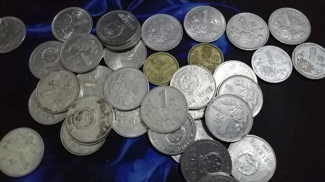 飘花翡翠|带有国徽图案的一元钱硬币，收藏价值如何呢？