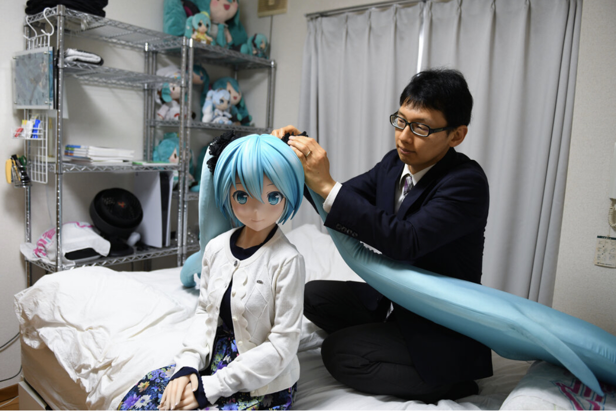 初音未来|日本男人的“现代恋爱观”  与动漫人物结婚拒绝追求女性