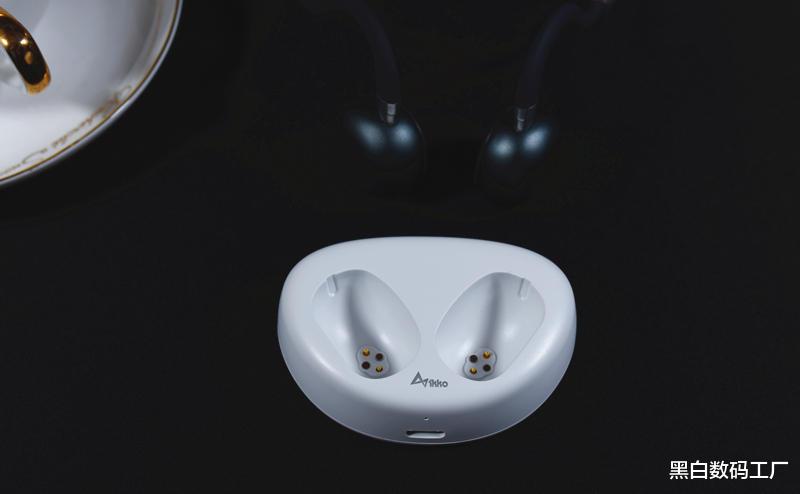 |声音精准传递，金属质感拉满-iKKO BREEZY ITG01骨传导耳机