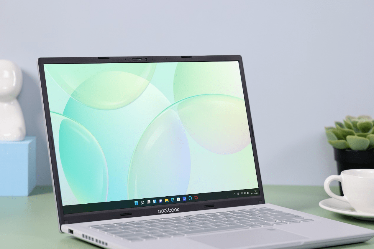 iPhone|预算低不用愁！暑期4K价位笔记本推荐：12代酷睿标压+2.5K全面屏