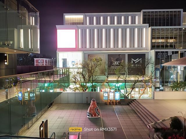 realme|realme真我V23评测：设计更精致的千元机 体验更舒心