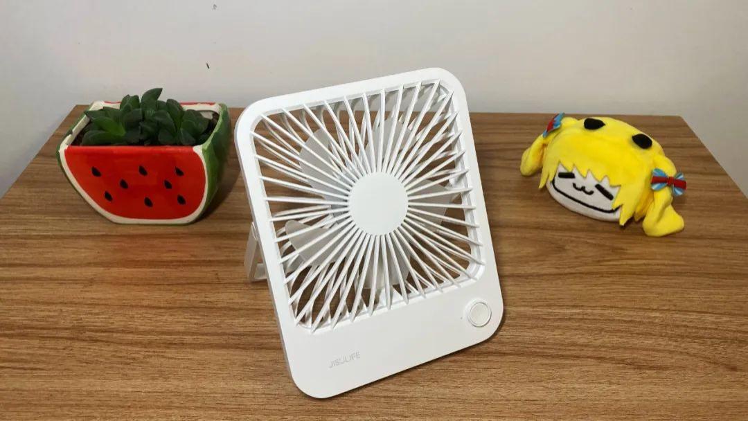 |夏日必备，几素轻薄桌面小风扇，随时送走炎热