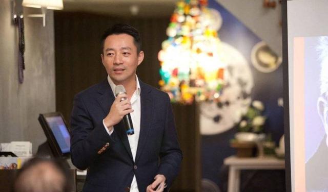 汪小菲再发文喊话大s, 真的想结束这一切, 不要再伤害对方了