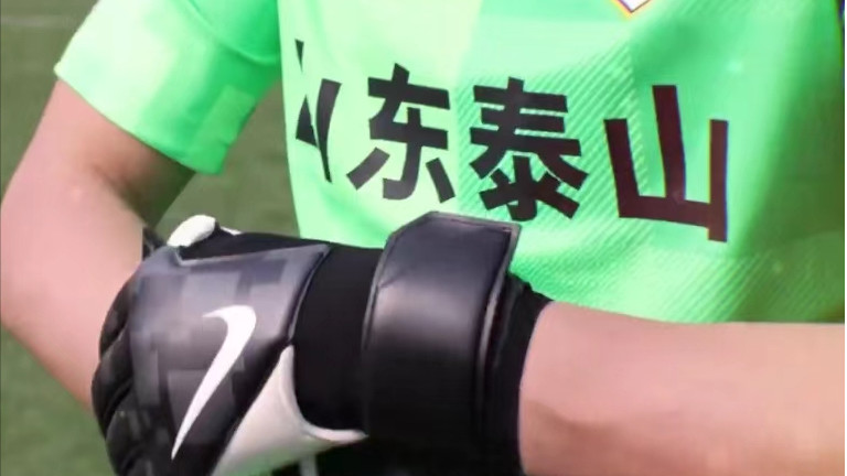 |1-0！郝伟再现神奇操作，2位替补成球队奇兵