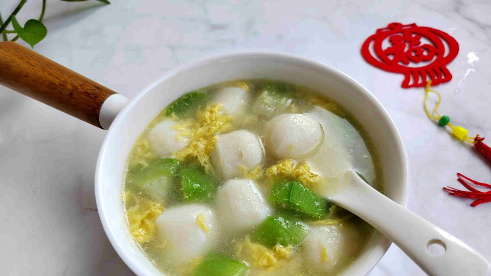 肝脏|秋天的丝瓜，比什么都好！多做这个汤，10分钟就能煮好，提神醒脑，祛湿热