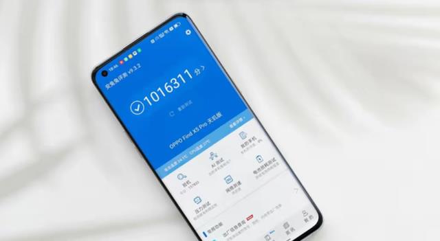 |OPPOFindX6Pro很惊艳,无边一体微曲屏+双芯+哈苏,开启新时代