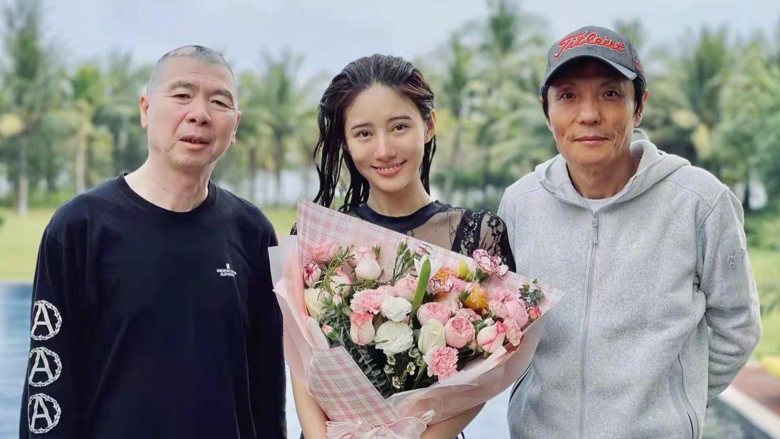 冯小刚|冯小刚携悬疑剧《回响》来袭，宋佳、王阳、包贝尔主演，期待