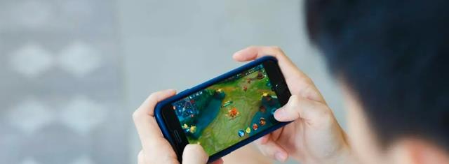 |比尔盖茨预测：智能手机或将被时代“淘汰”？谁会是下一个主角？