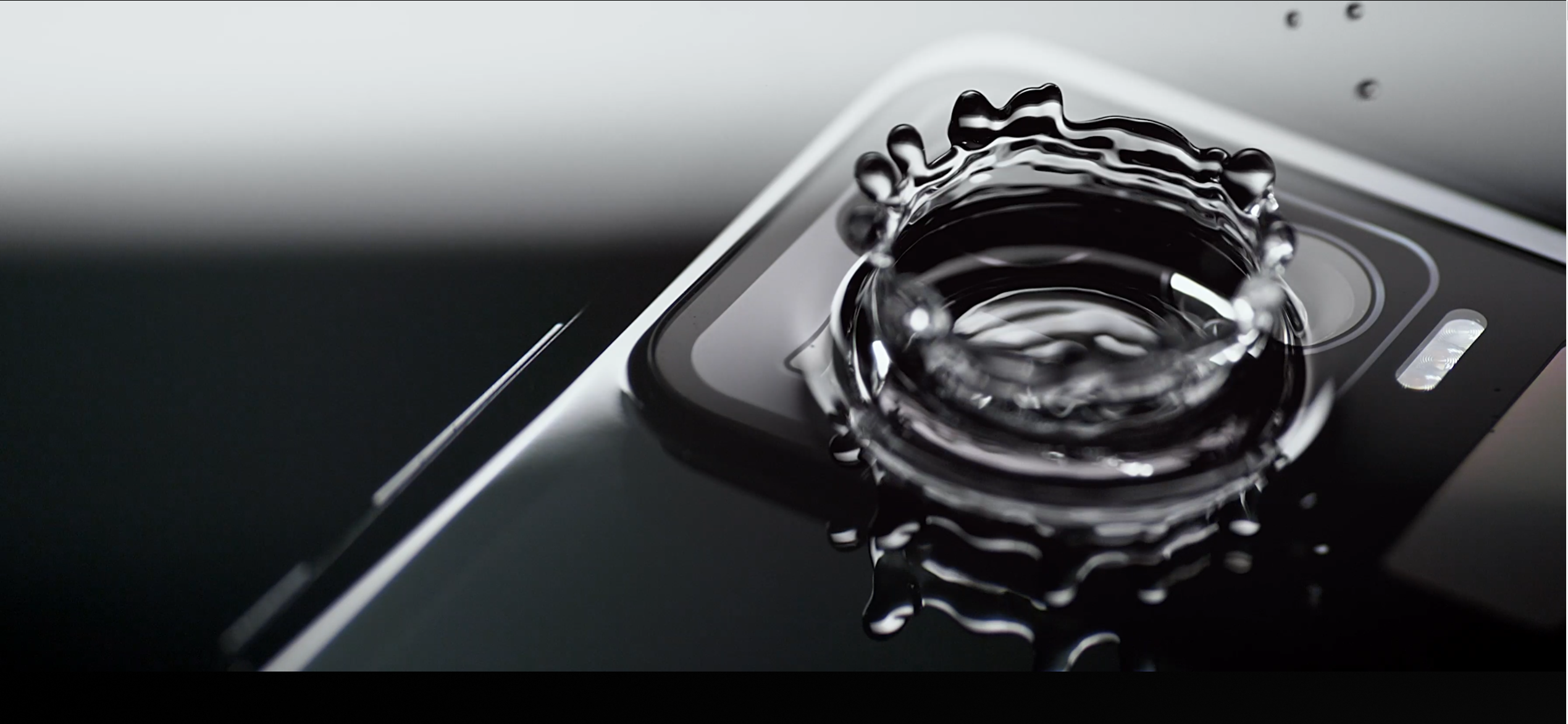 摩托罗拉|顶级旗舰标配IP68，各家杀手锏，哪款才是年度机皇？