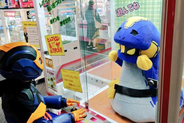 沙雕|正经cos也能很“沙雕”，双人组阿尔宙斯忍了，弗利沙忍不住了