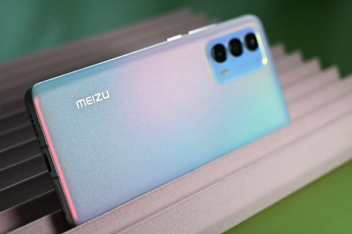 魅族|从高端跌至中端,三星2K屏+轻薄设计,发售8个月下跌1000元