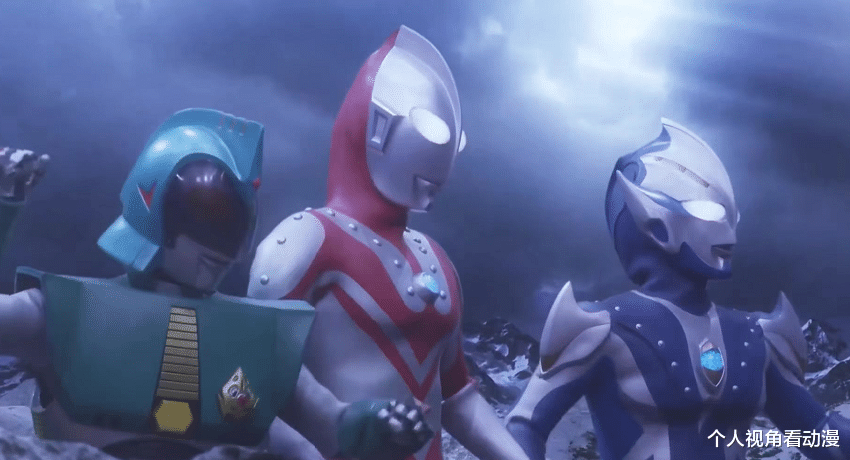 坂本|三万年过去了，那位大人终于能狂揍贝利亚一次，佐菲你出息了啊？