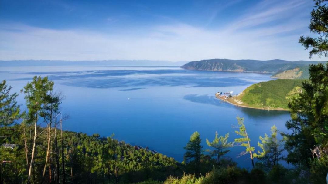 |为何贝加尔湖有那么多水？地球上的超级蓄水池，对比一看真吓人