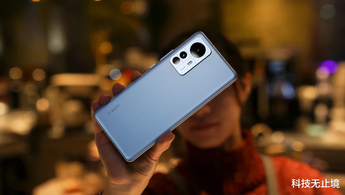 iPhone|别再盯着iPhone14，目前这4部手机就很值得买，性能和价格都很香