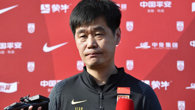 国足|不再惯着！国足内部矛盾爆发：李霄鹏变脸，4国脚拒检=退出12强赛