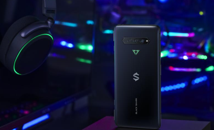 高通骁龙|黑鲨4 Pro电竞黑马