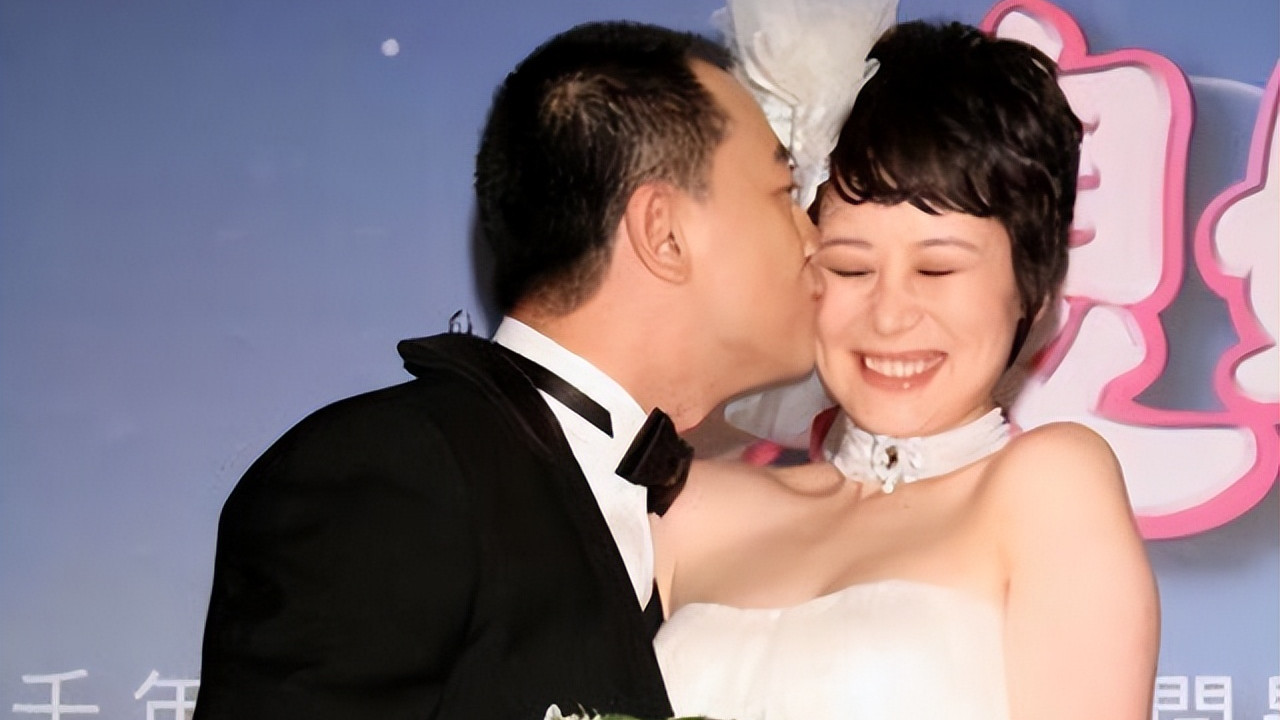 海清|“国民儿媳”海清：本是名门之后，隐婚20年鲜少绯闻，真清醒