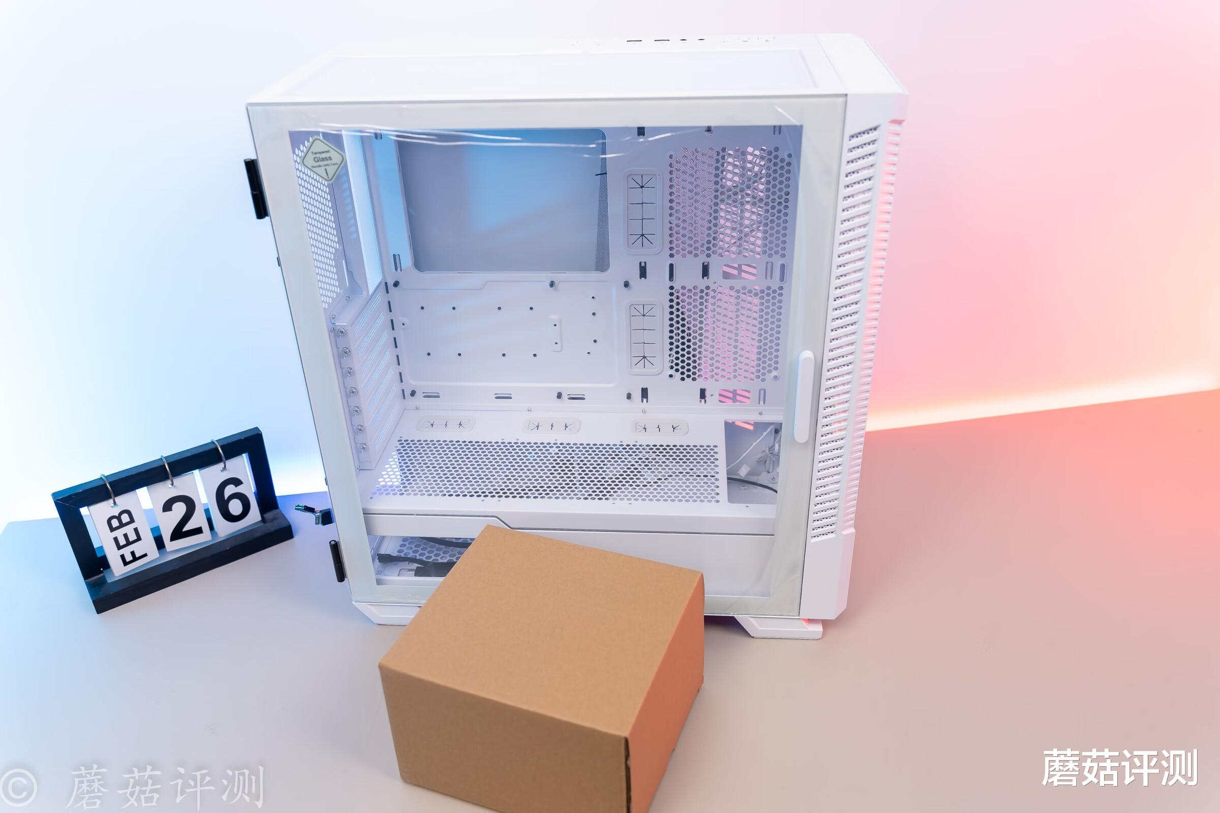 机箱|细节出色，体验优秀，颜值高、微星刀锋100R白色中塔机箱 评测