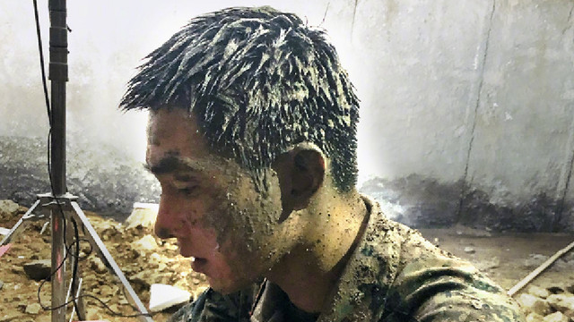 毛晓彤|不怕苦不怕脏！杨洋为拍戏在泥巴堆里打滚，全身上下没有一处干净