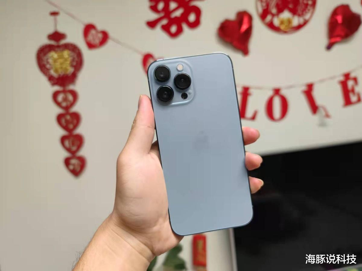 电池|10000mAh超大电池+八核处理器+3D人脸，三天充一次电的快乐！