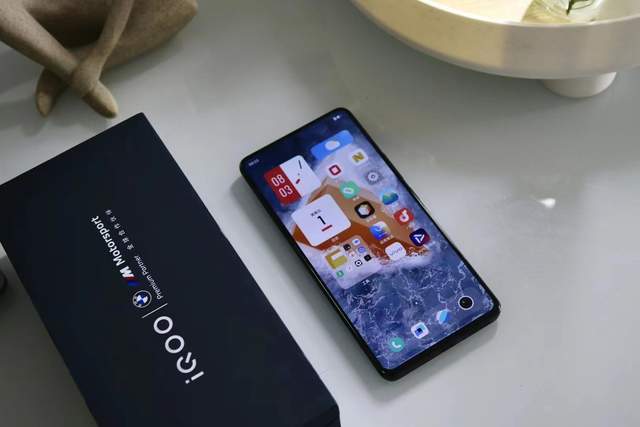 人脸识别|各家售价最低的骁龙8+机型详细对比 | 小米价格最高,真我最便宜