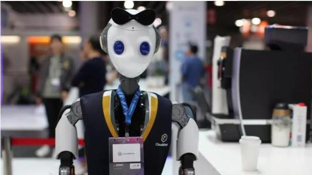 科沃斯|中国机器人冠军，估值达到1000亿元，科沃斯、新松位列二三名