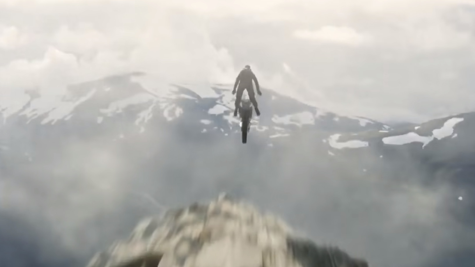 碟中谍7|《碟中谍7》终于来了，成本一路超支到20亿，预告片就看得心痒痒