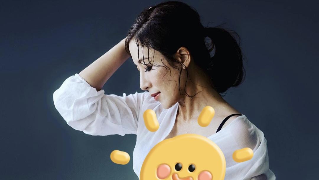 杨怡|杨怡母亲节分享孕肚照，晒祖孙三代，婆婆罕见出镜年轻不输儿媳