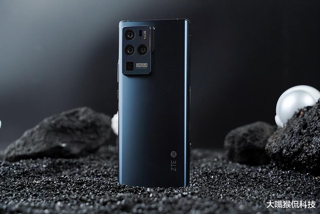 努比亚|努比亚旧一代旗舰对比新品好像也还行,值不值得买?