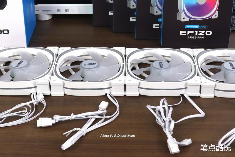 摩托罗拉|618装机放弃显卡,同样是电脑机箱光污染,满配ARGB散热风扇更香