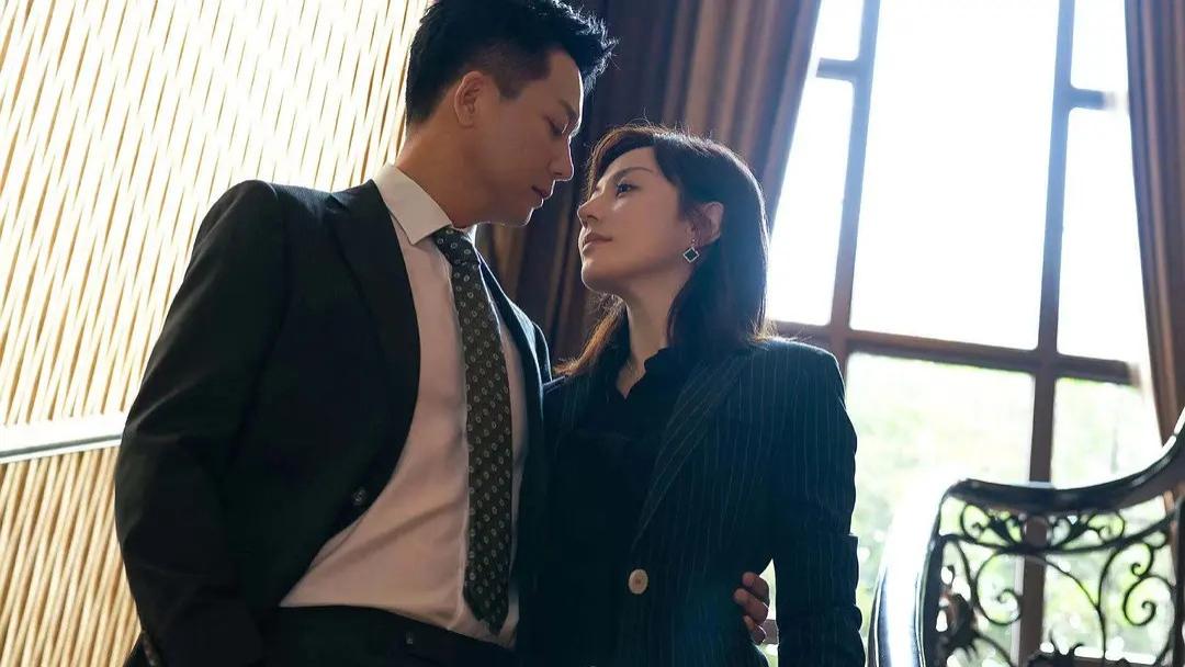 刘奕君|这8位当红“大叔”，年轻时颜值平平无奇，年纪越大反而越有味了