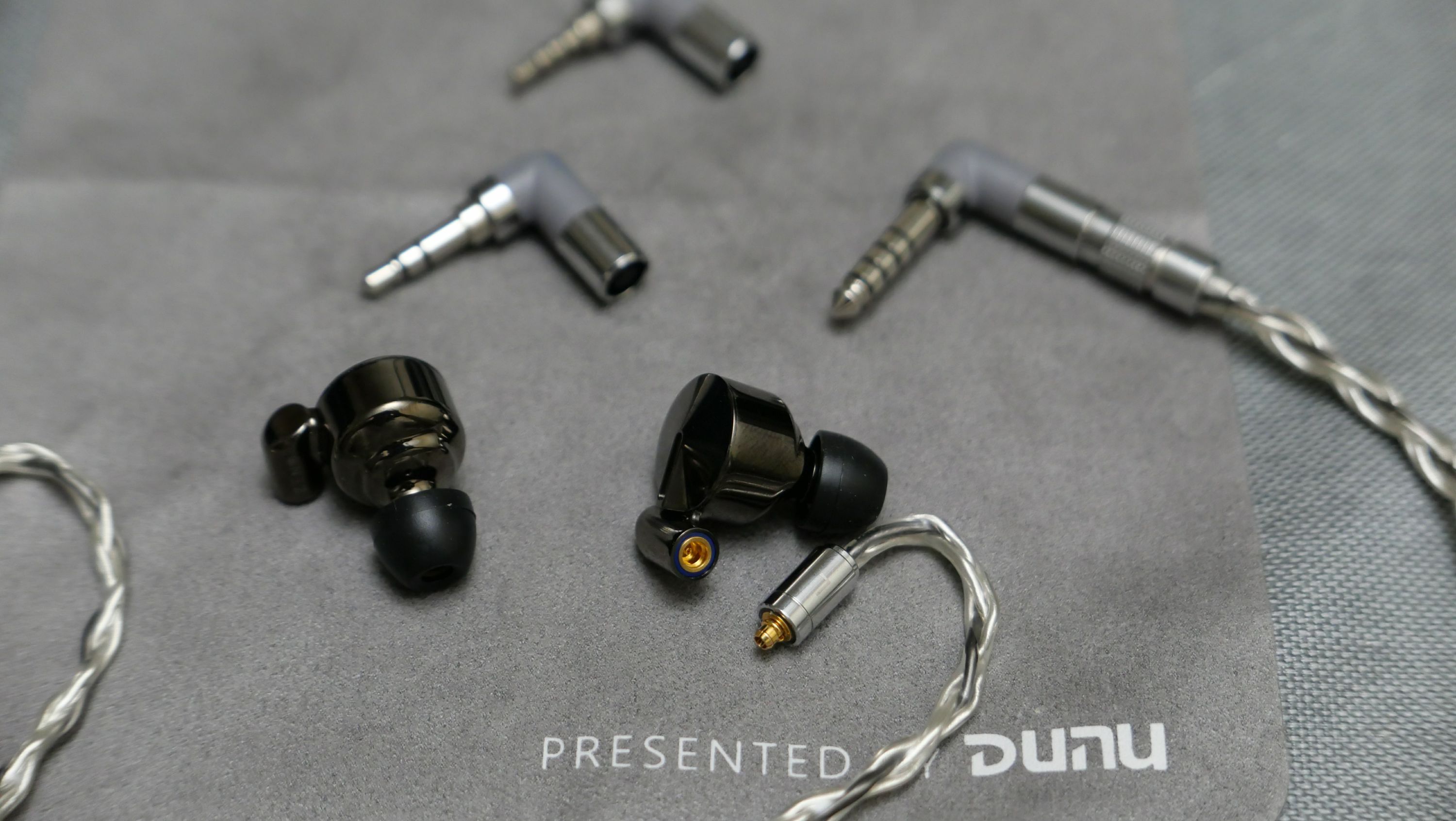 耳机|【精品详评】耳机界领先品牌的倔强——达音科 禅 Pro(ZEN Pro)