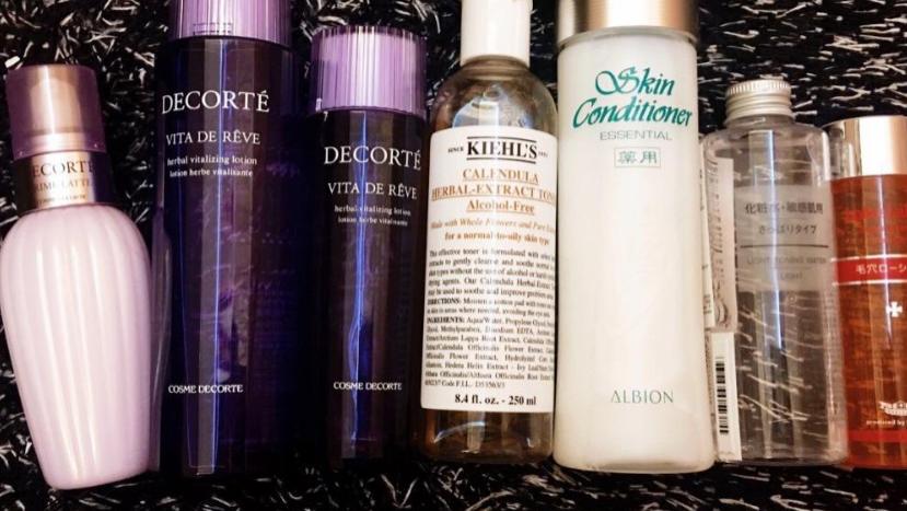 面霜 爽肤水倒手上就开始拍？医生哭笑不得：果然是人傻钱多！