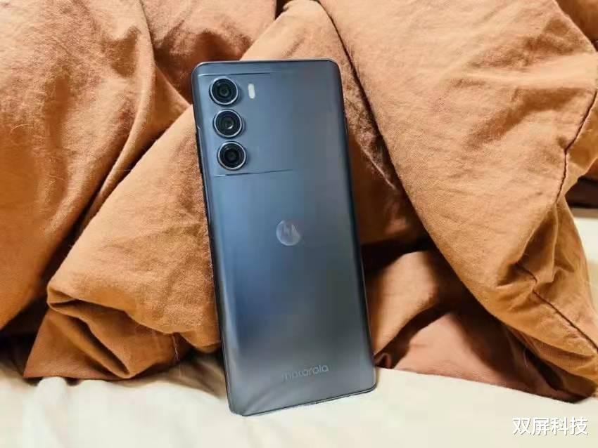 摩托罗拉|骁龙888Plus+5000mAh大电池，跌至2469元，12GB+512GB售价亲民