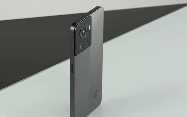 一加科技|一加也很疯狂，IMX766主摄+5nm芯片、150W快充加持仅2369