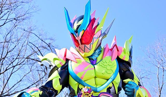 预告|假面骑士revice剧场版限定形态文字预告改色版本的雷霆风暴