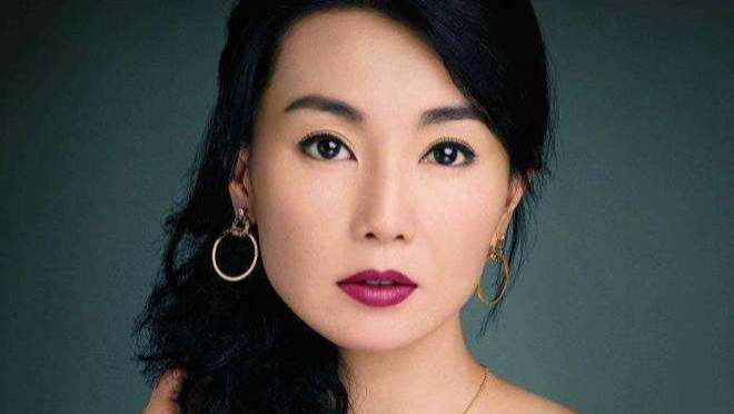 张曼玉|56岁张曼玉为何独自住进平民区？背后的原因令人心疼！