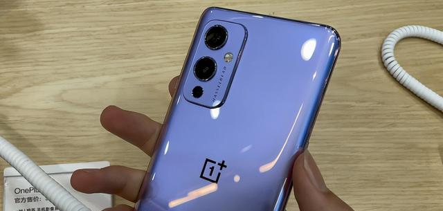 一加科技|“一加史上超大购机优惠”！全系降价700元！豪礼大放送机不可失