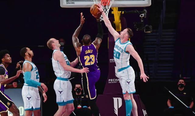 湖人新闻: 三方交易, 6人参与方案出炉! 湖人捡漏, 黄蜂得偿所愿